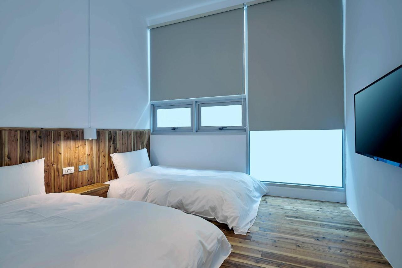 Star Hostel Taichung Parklane Экстерьер фото